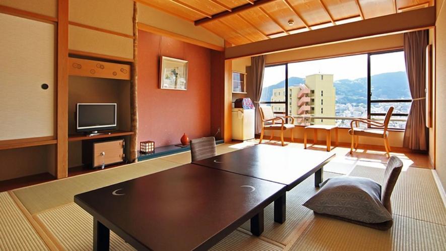 Atami Juraku Hotel Esterno foto