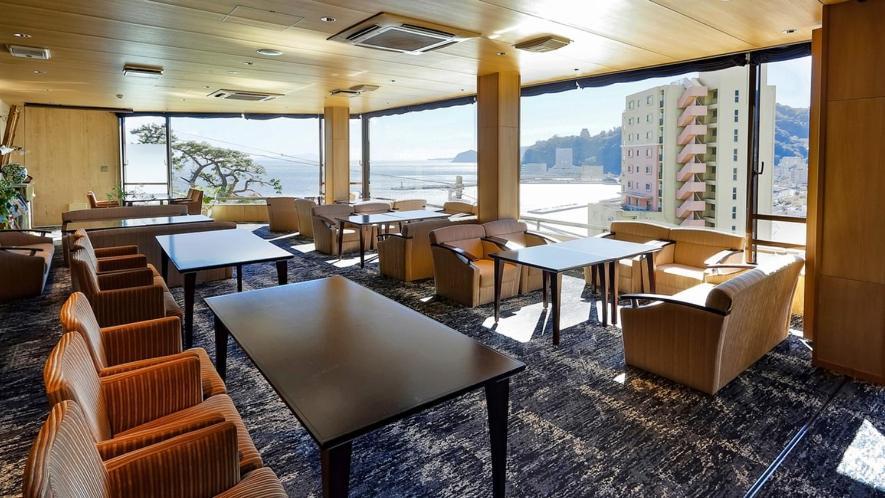 Atami Juraku Hotel Esterno foto