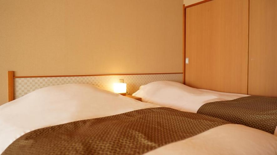 Atami Juraku Hotel Esterno foto