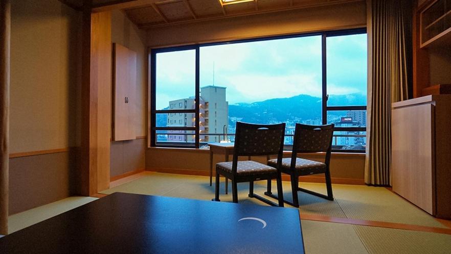 Atami Juraku Hotel Esterno foto